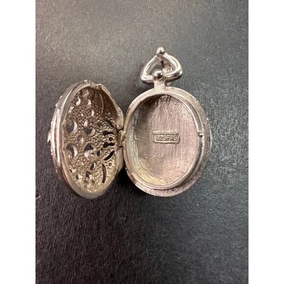 Vintage sterling silver poison locket Maltese cross pendant - Picture 4 of 9